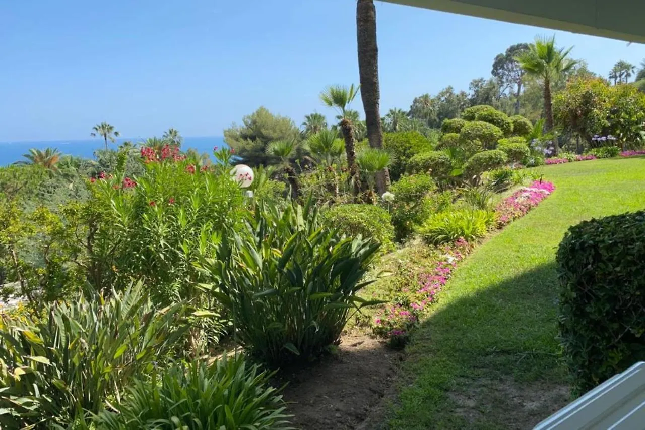 Apartment Comfortable Cocoon With Exceptional Sea View Vallauris