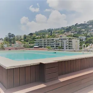 Golfe Juan - 5min Des Plages - Parking Privée - Piscine Rooftop Appartement